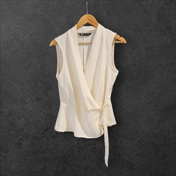 ZARA , IVORY, WRAP AROUND SLEEVELESS, BUCKLE TOP, SIZE SMALL NWOT - Picture 4 of 9